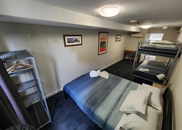 Big Backpackers Hostel